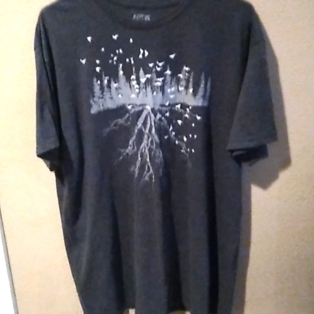 Apt 9 T-shirt